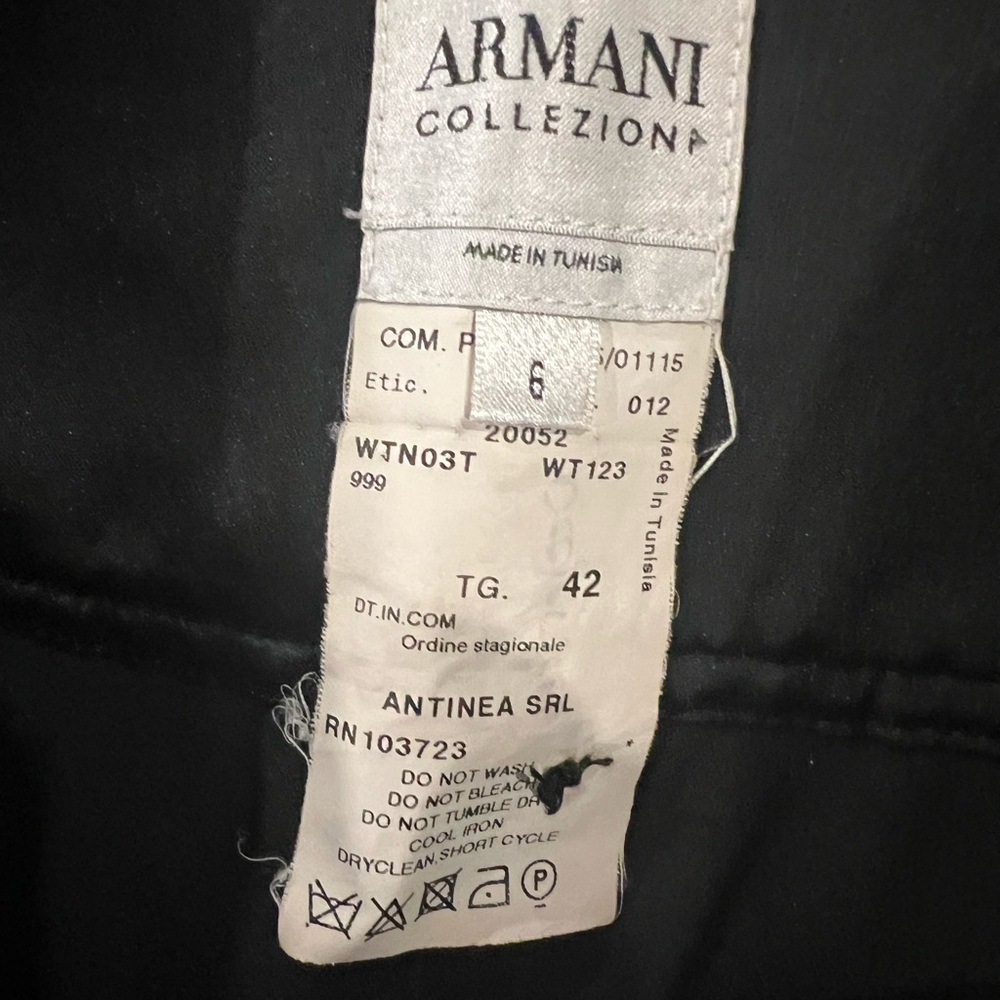 Armani Collezioni Elegant Black Blazer and shirt suit